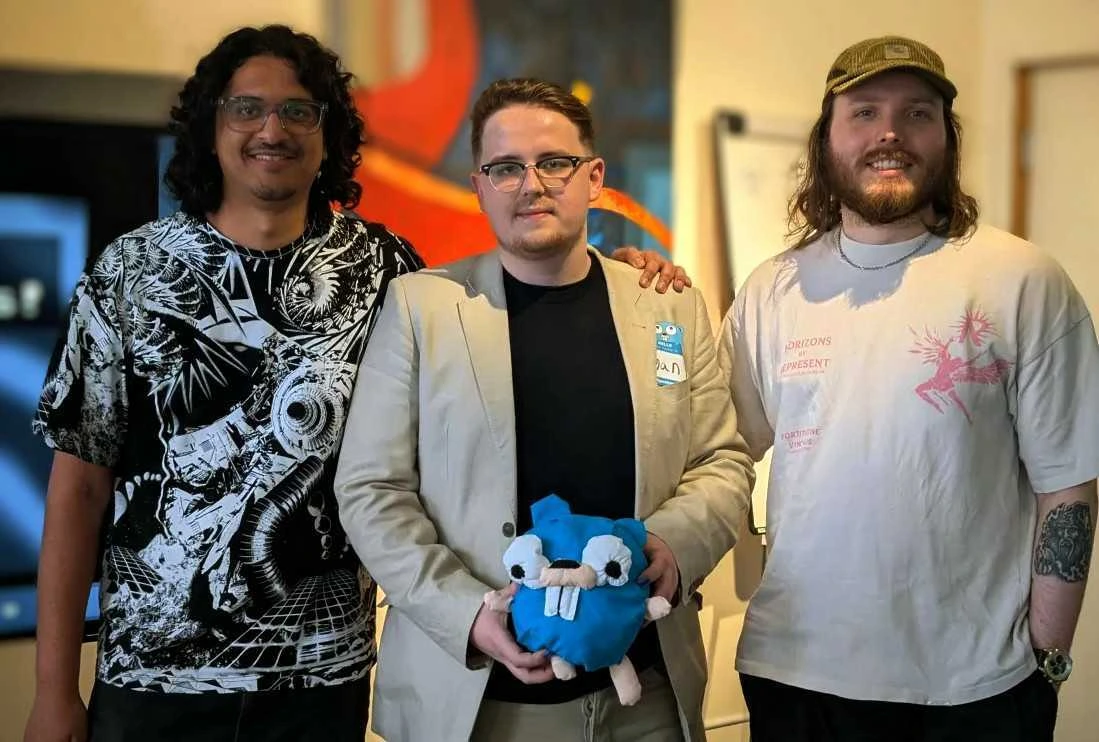 Photo of {speaker.Name}